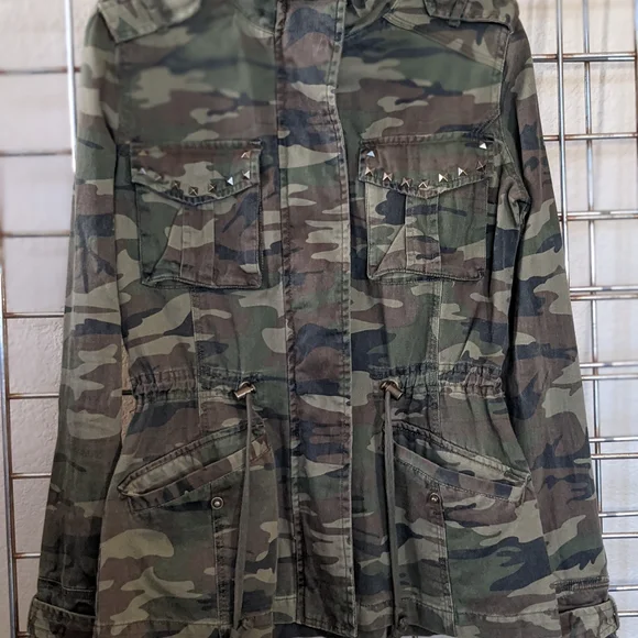 White Crow (Anthropology) Camouflage Utility Jacket. Size:. XS - Picture 8 of 11
